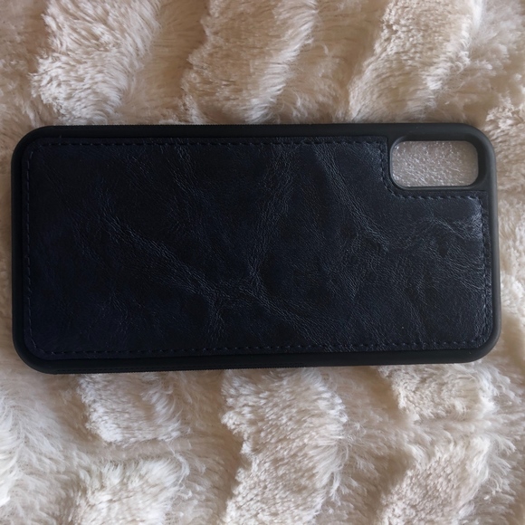 Ultimate Wristlet Phone Case in Navy Blue - Picture 6 of 6